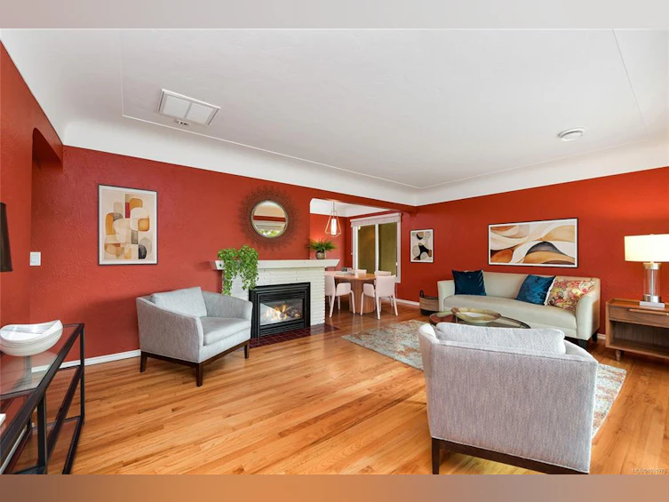 3213 Aldridge Street, Saanich, BC, V8P 4L7 - 3