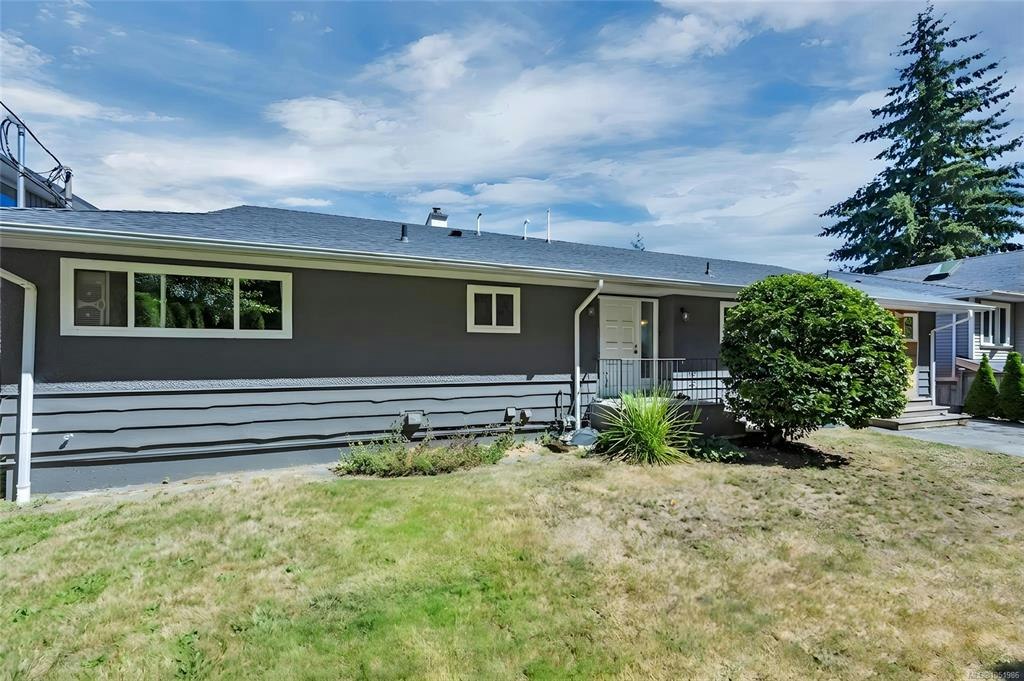 5620 Hammond Bay Road, Nanaimo, BC, V9T 5N2 - 4