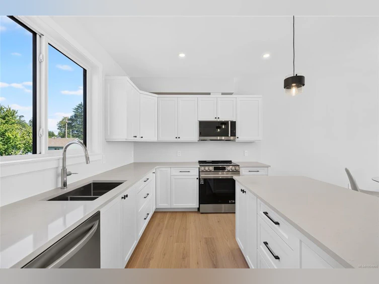 2022A Galerno Road, Campbell River, BC, V9W 0A2 - 11