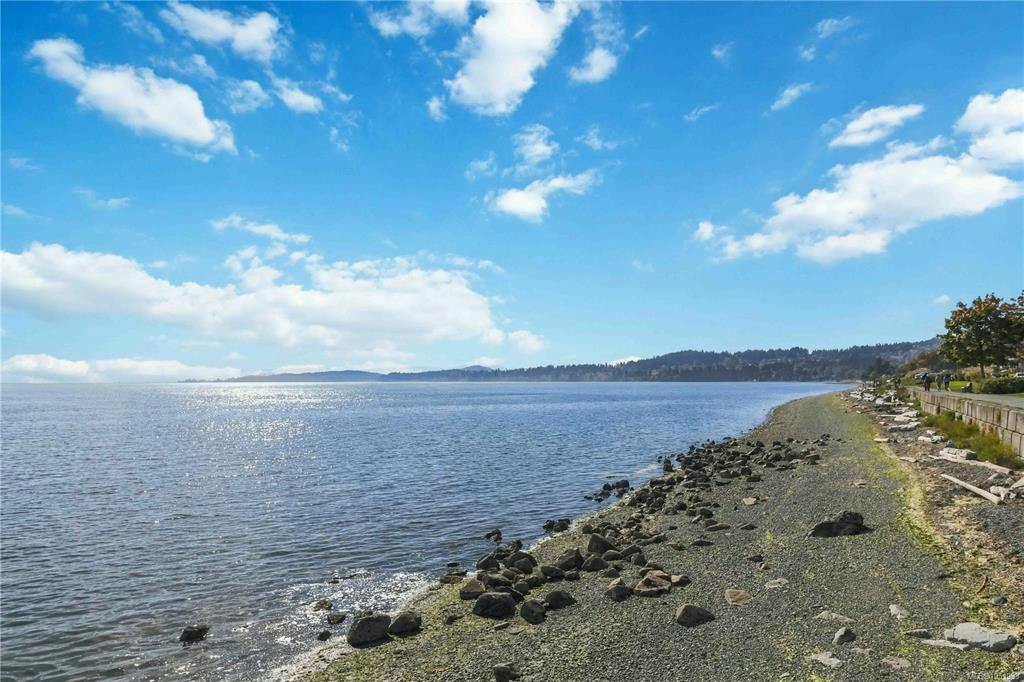 207-9560 Fifth Street, Sidney, BC, V8L 2W5 - 25