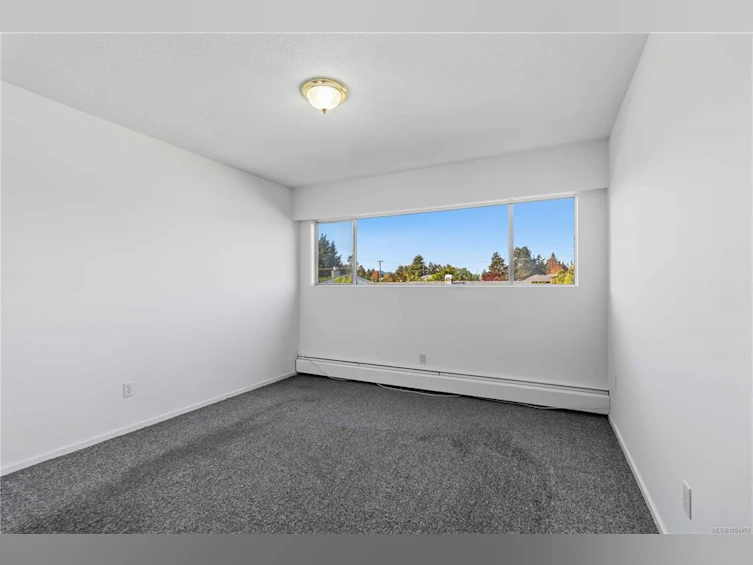 207-9560 Fifth Street, Sidney, BC, V8L 2W5 - 11