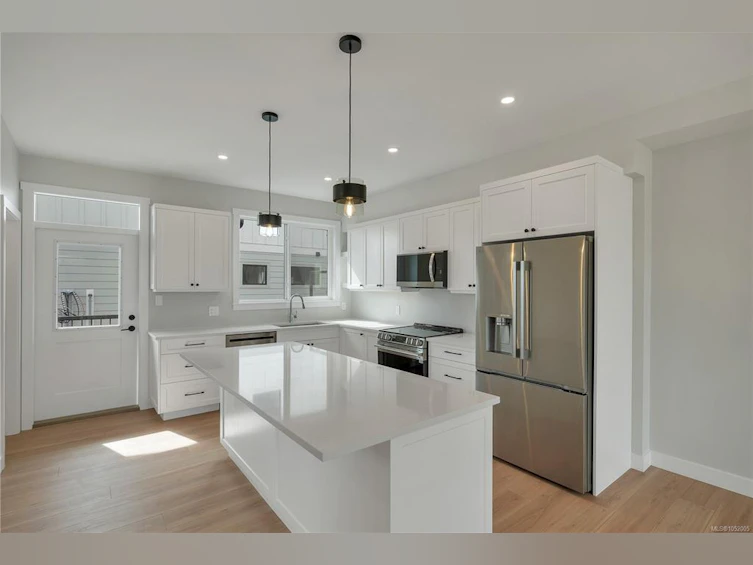 303A Hilchey Road, Campbell River, BC, V9W 0A2 - 4