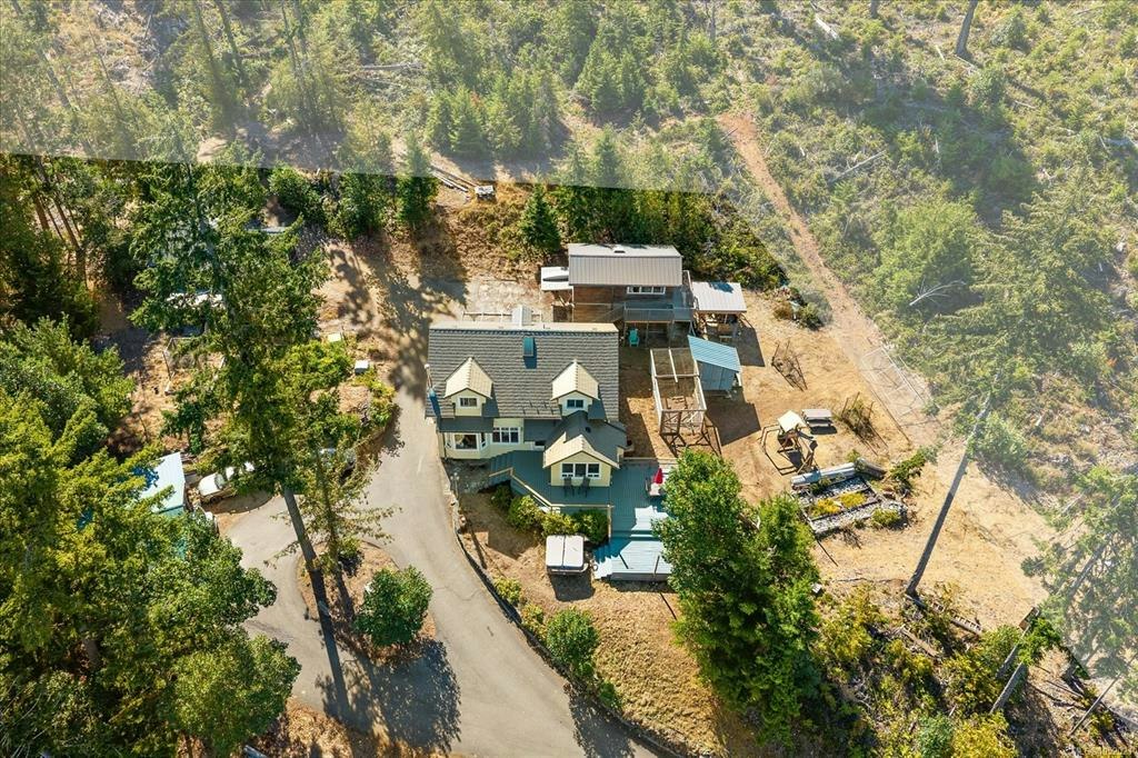 1040 Koen Road, Hilliers, BC, V9K 1V4