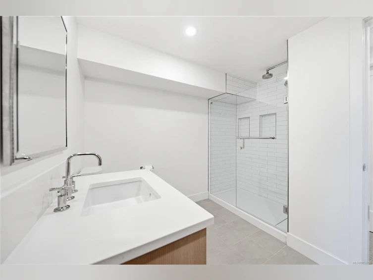 312 Roland Road, Ladysmith, BC, V9G 1X8 - 75