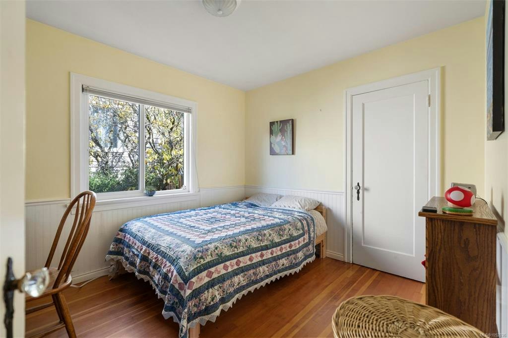 2825 Rockwell Avenue, Saanich, BC, V9A 2M8 - 14