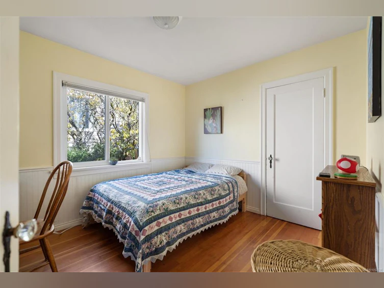 2825 Rockwell Avenue, Saanich, BC, V9A 2M8 - 14