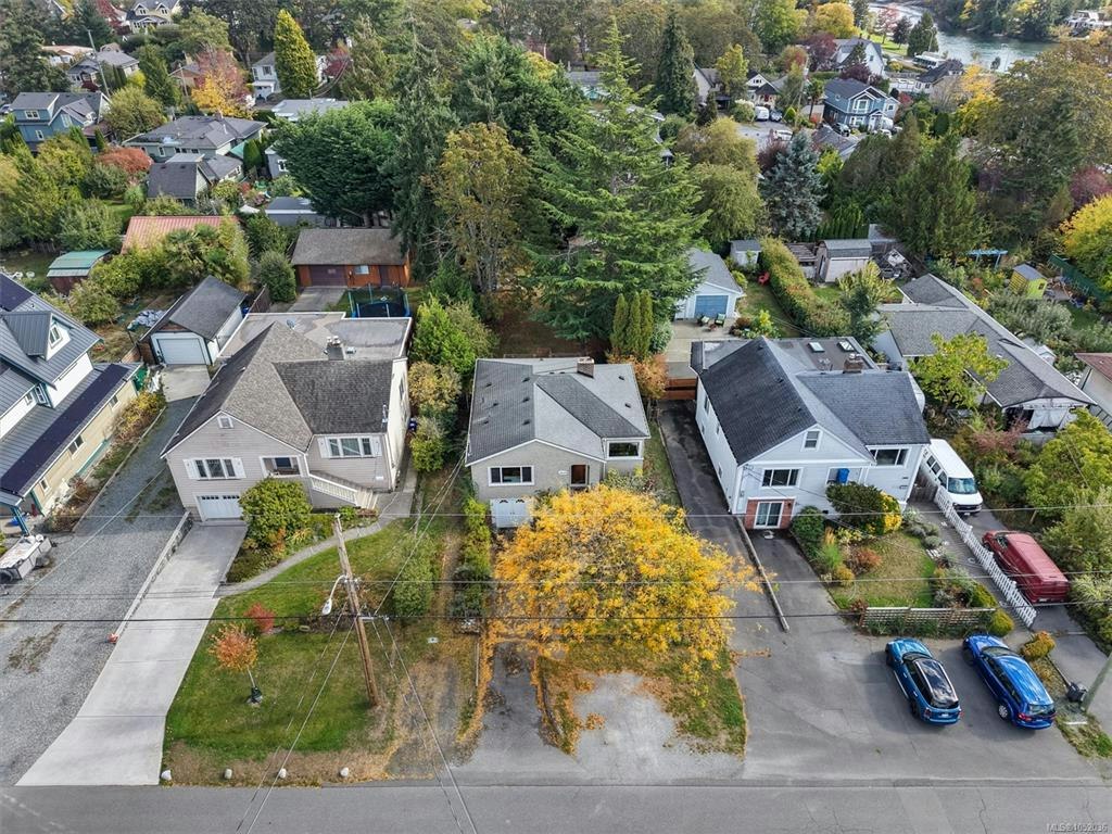 2825 Rockwell Avenue, Saanich, BC, V9A 2M8 - 37