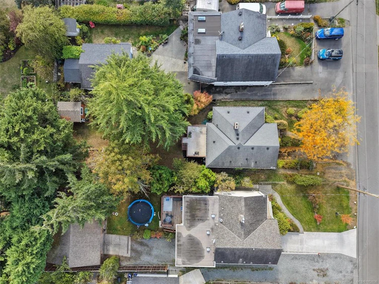 2825 Rockwell Avenue, Saanich, BC, V9A 2M8 - 36