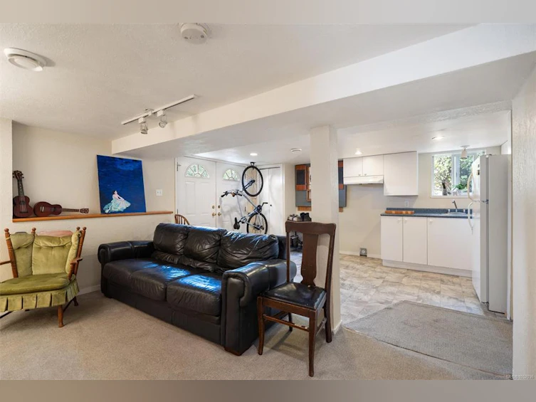 2825 Rockwell Avenue, Saanich, BC, V9A 2M8 - 21
