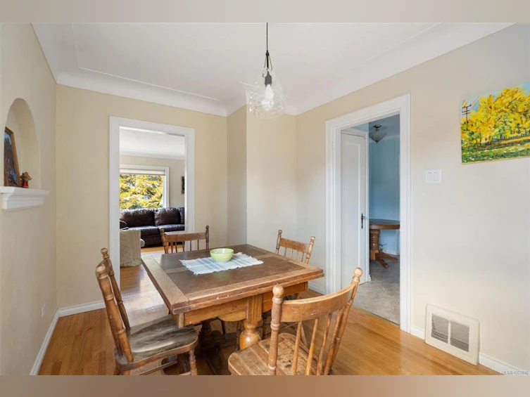 2825 Rockwell Avenue, Saanich, BC, V9A 2M8 - 7