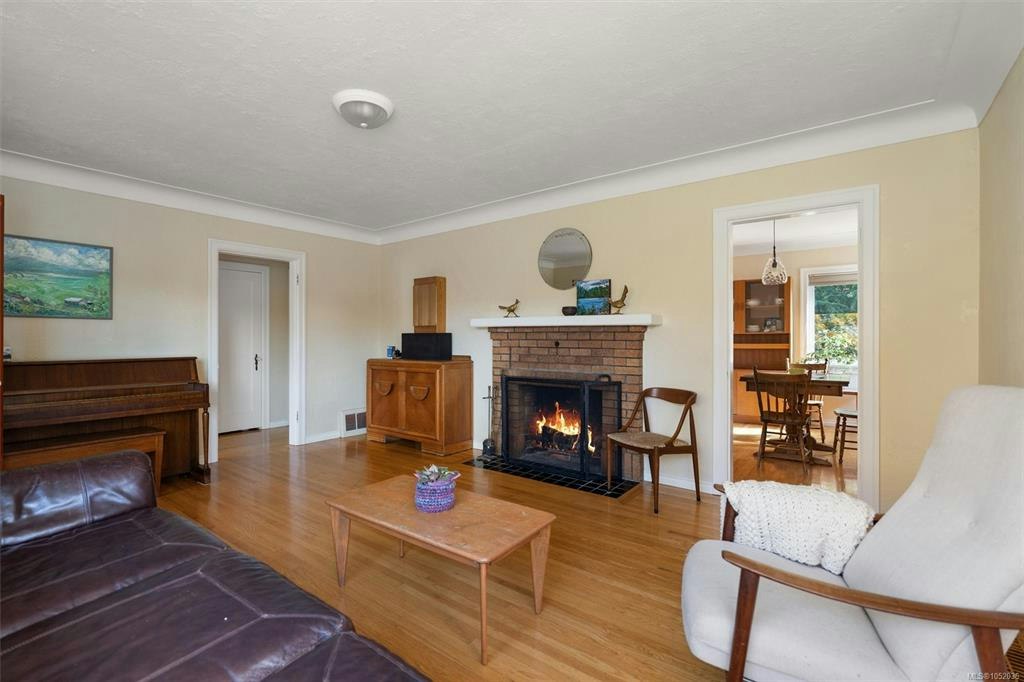 2825 Rockwell Avenue - 5