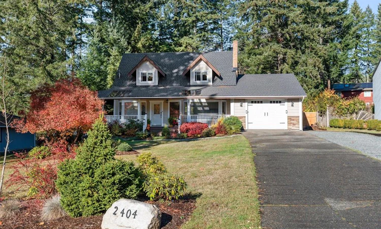 2404 Desmarais Place