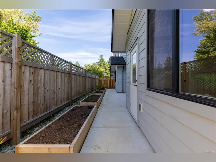 2016A Galerno Road, Campbell River, BC, V9W 0A2 - 50