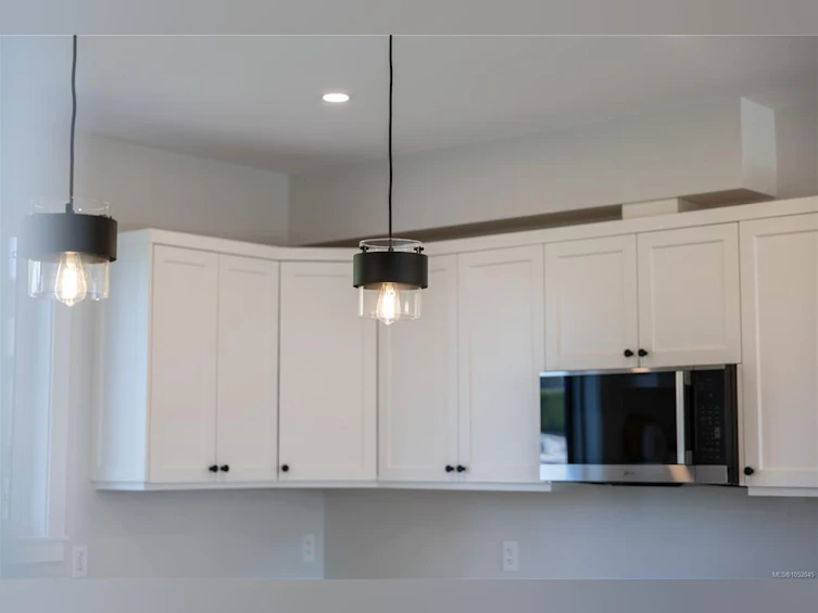 2016A Galerno Road, Campbell River, BC, V9W 0A2 - 4