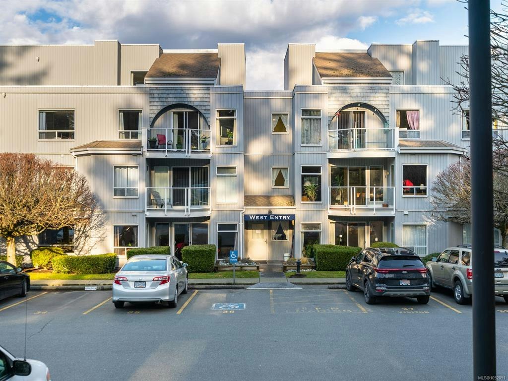 508-2562 Departure Bay Road, Nanaimo, BC, V9S 5P1