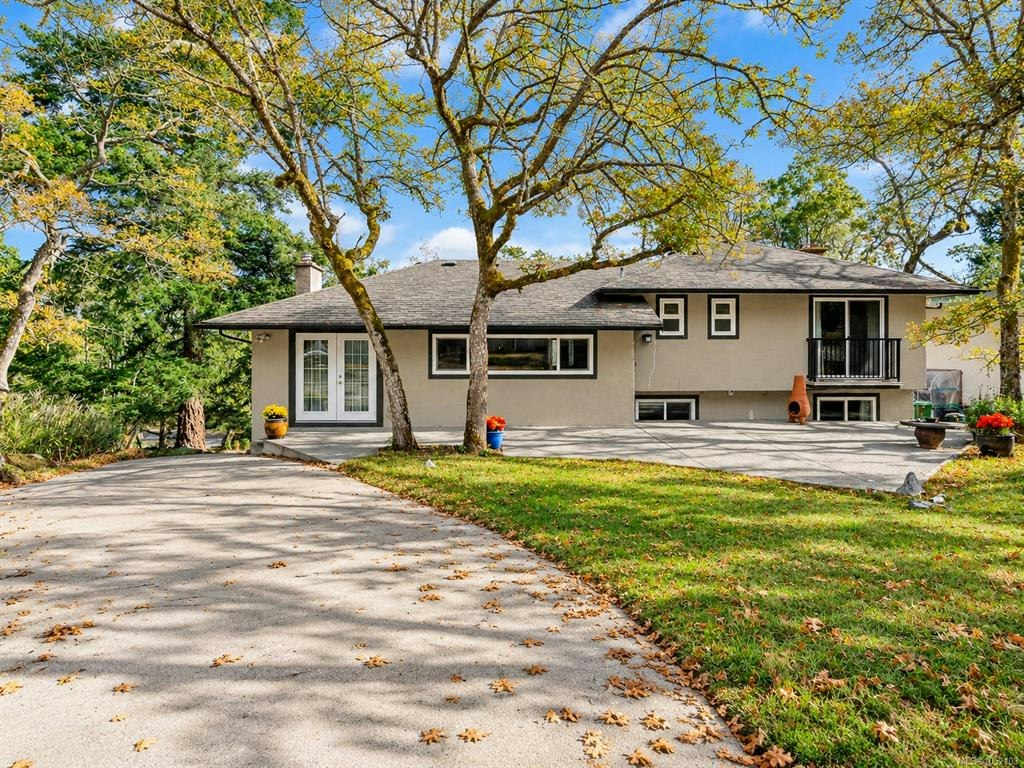 3524 Plymouth Road, Oak Bay, BC, V8P 4X4