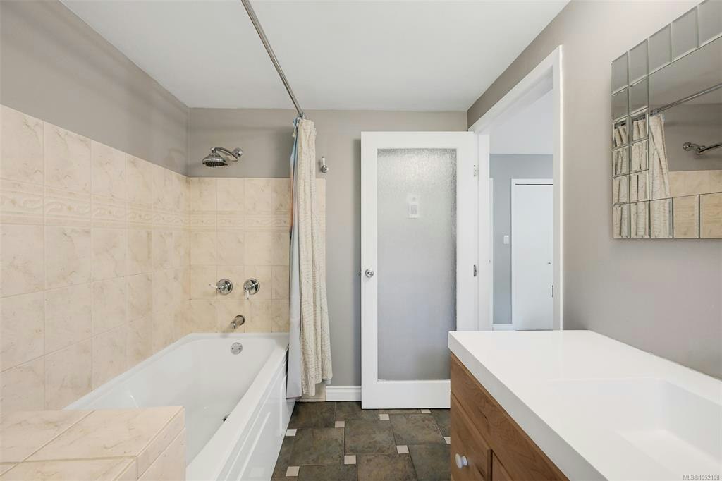 8508 Emard Terrace, North Saanich, BC, V8L 1K3 - 28