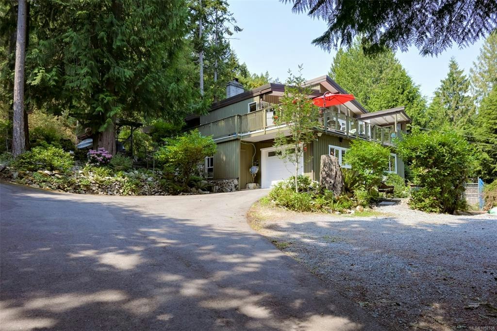8508 Emard Terrace, North Saanich, BC, V8L 1K3 - 2