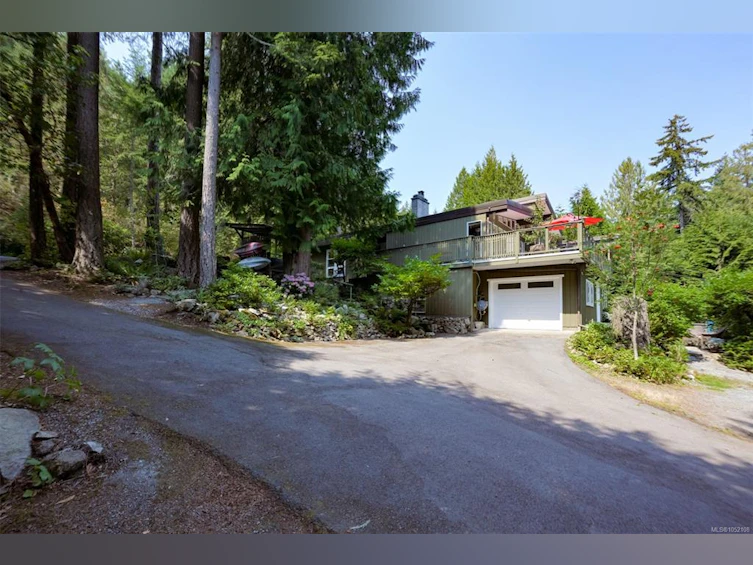 8508 Emard Terrace, North Saanich, BC, V8L 1K3