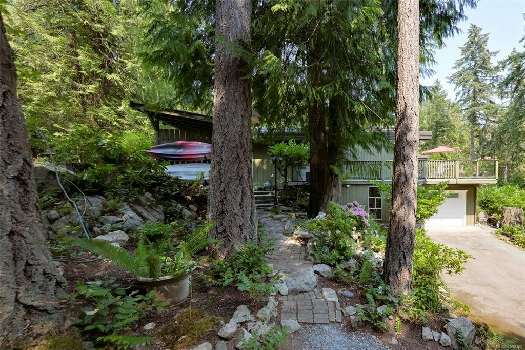8508 Emard Terrace, North Saanich, BC, V8L 1K3 - 3