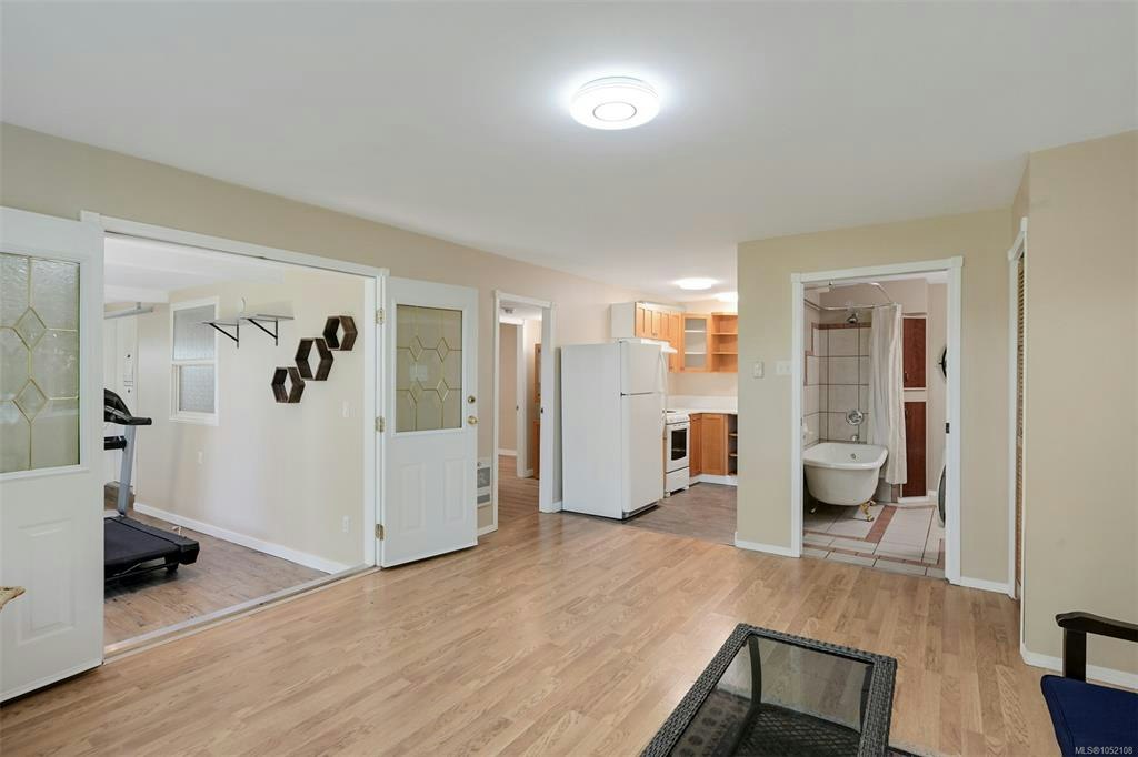 8508 Emard Terrace, North Saanich, BC, V8L 1K3 - 40