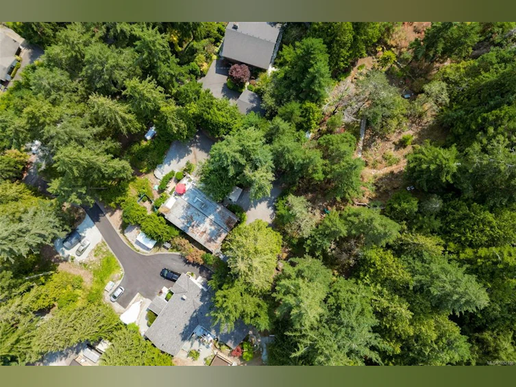 8508 Emard Terrace, North Saanich, BC, V8L 1K3 - 73