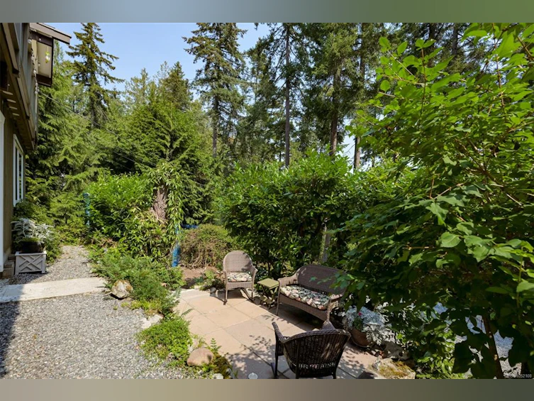 8508 Emard Terrace, North Saanich, BC, V8L 1K3 - 36