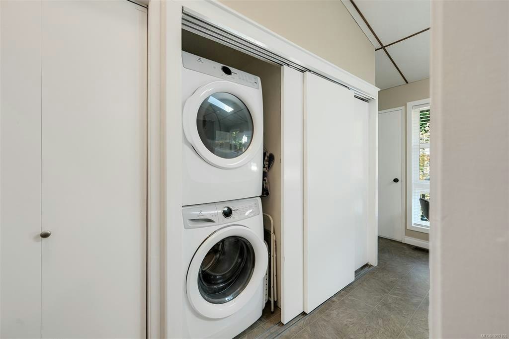 8508 Emard Terrace, North Saanich, BC, V8L 1K3 - 24