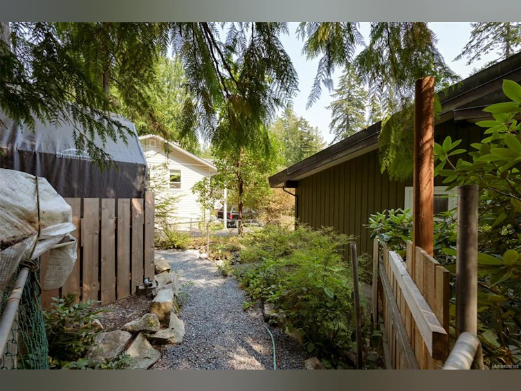 8508 Emard Terrace, North Saanich, BC, V8L 1K3 - 52