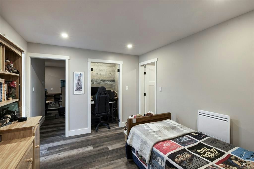 10965 Marti Lane, North Saanich, BC, V8L 6B3 - 33