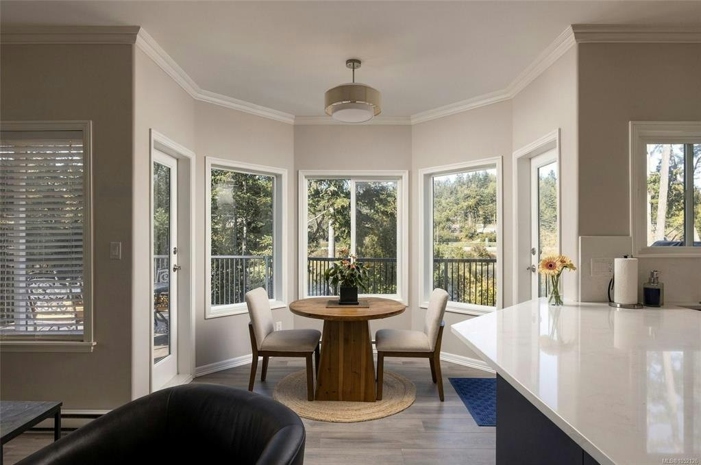 10965 Marti Lane, North Saanich, BC, V8L 6B3 - 6