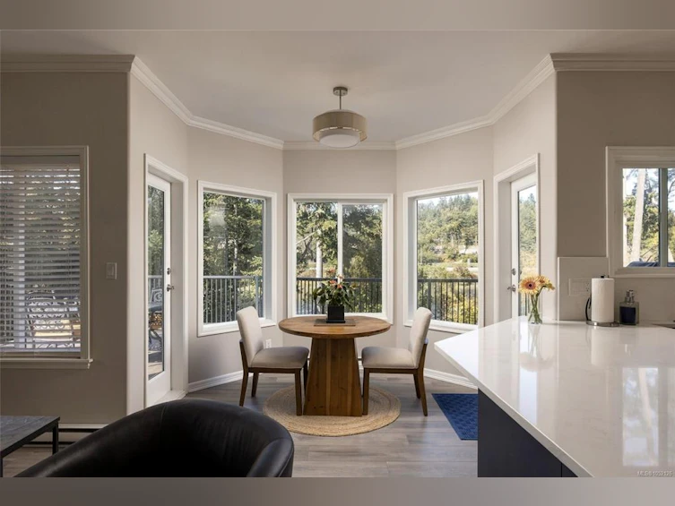 10965 Marti Lane, North Saanich, BC, V8L 6B3 - 6