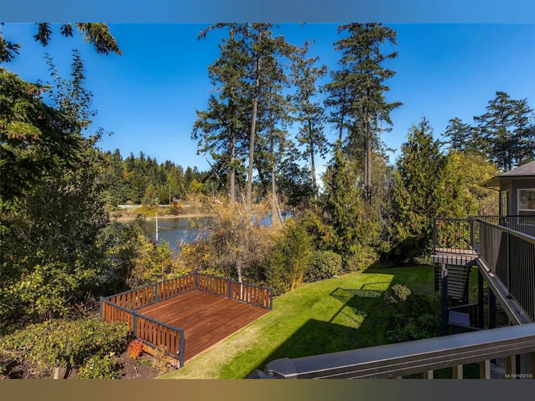 10965 Marti Lane, North Saanich, BC, V8L 6B3 - 13