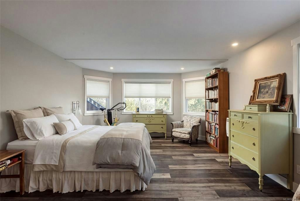 10965 Marti Lane, North Saanich, BC, V8L 6B3 - 37