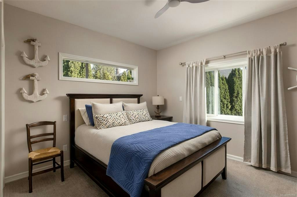 10965 Marti Lane, North Saanich, BC, V8L 6B3 - 26