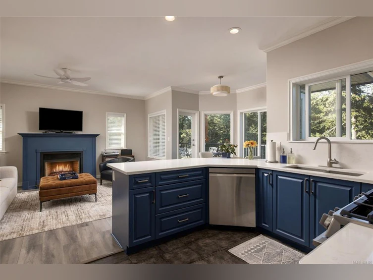 10965 Marti Lane, North Saanich, BC, V8L 6B3 - 3