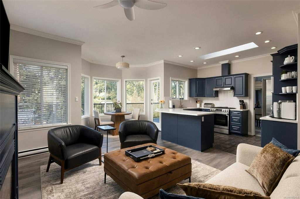 10965 Marti Lane, North Saanich, BC, V8L 6B3 - 9