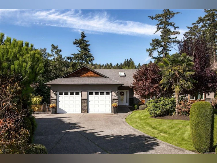 10965 Marti Lane, North Saanich, BC, V8L 6B3 - 2