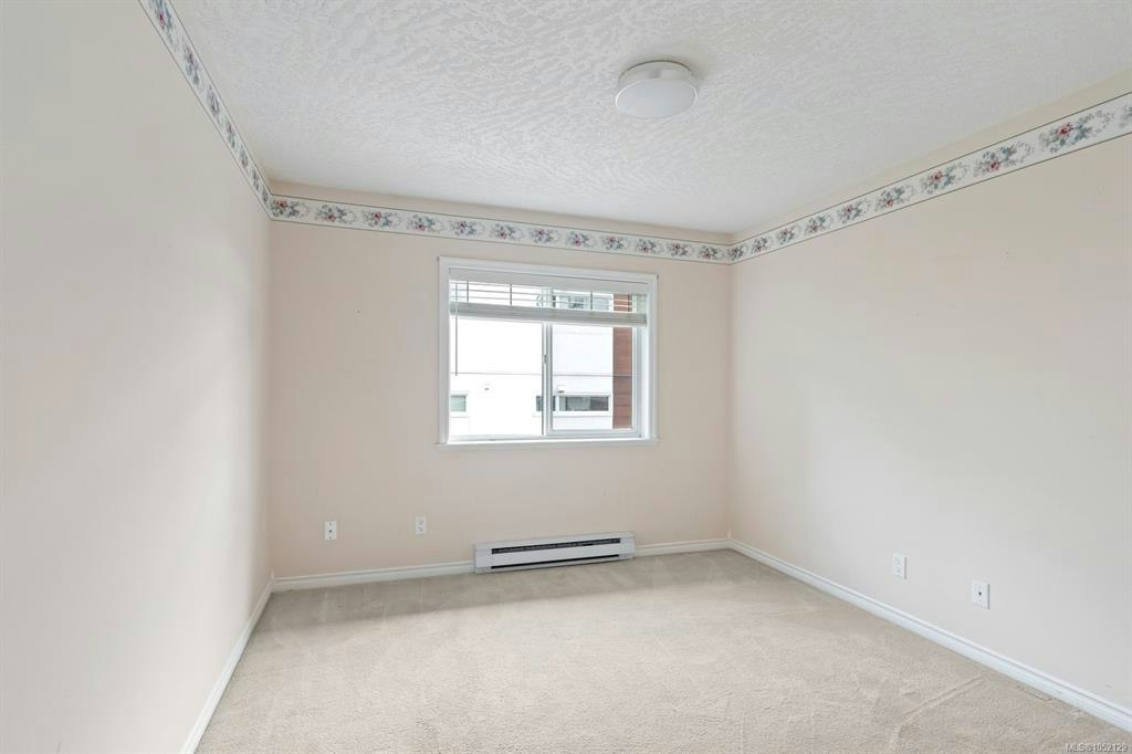304-9993 Fourth Street, Sidney, BC, V8L 2Z6 - 17