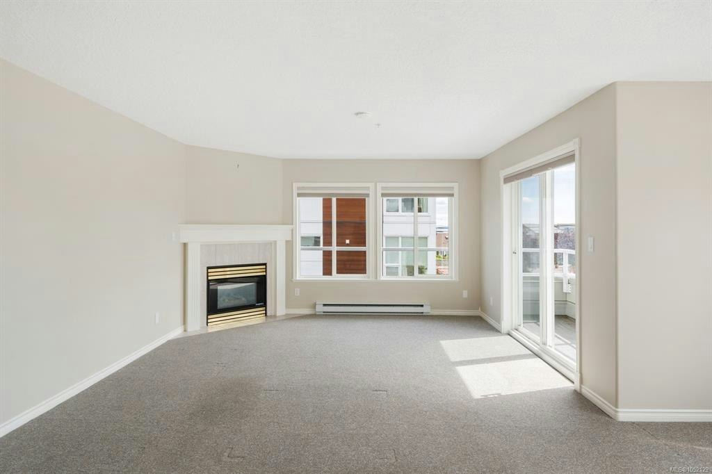 304-9993 Fourth Street - 5
