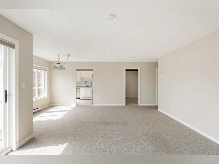 304-9993 Fourth Street, Sidney, BC, V8L 2Z6 - 7