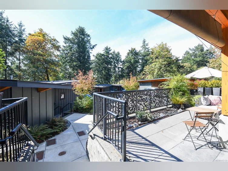 C-221 Glacier View Drive, Comox, BC, V9M 1G6 - 46