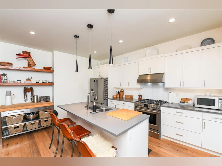 C-221 Glacier View Drive, Comox, BC, V9M 1G6 - 21