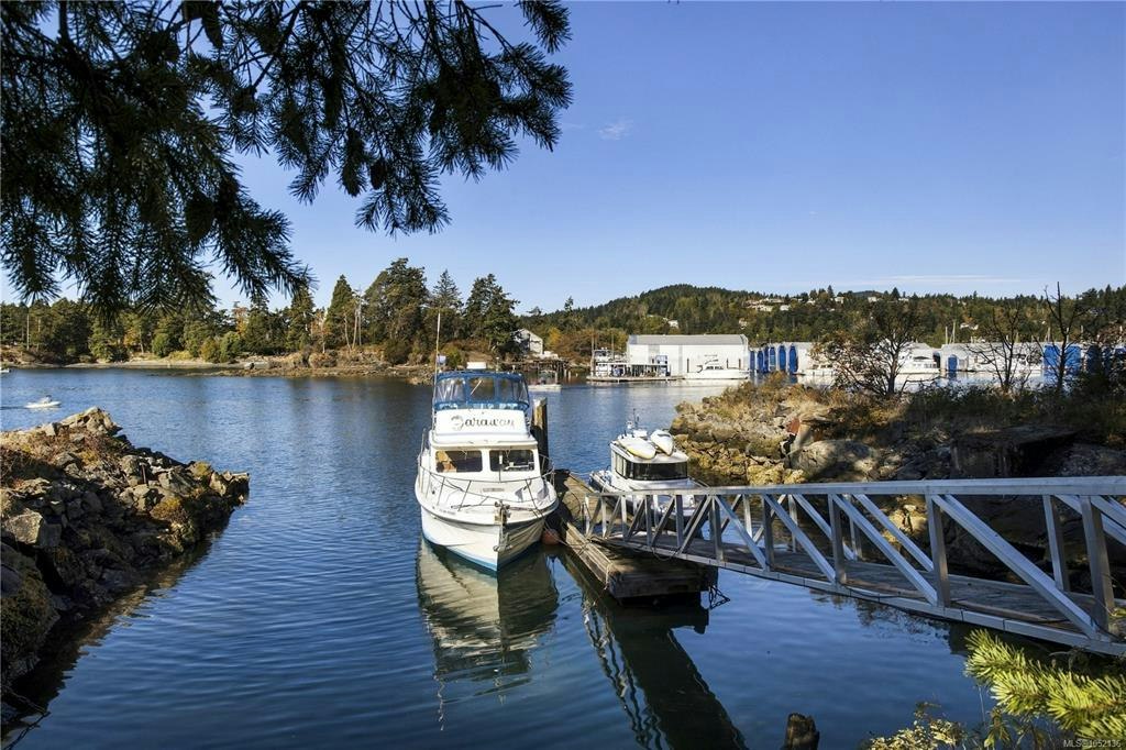 10814 Beach Road, North Saanich, BC, V8L 5H6 - 5