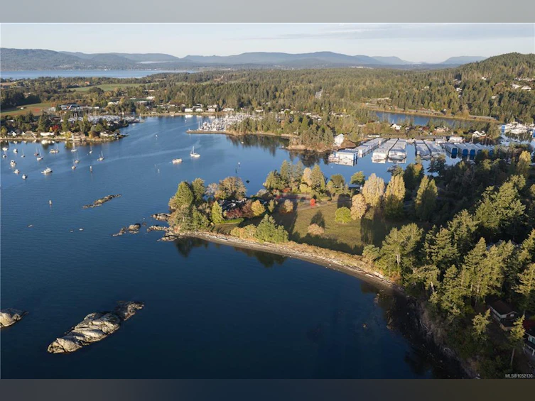10814 Beach Road, North Saanich, BC, V8L 5H6 - 45