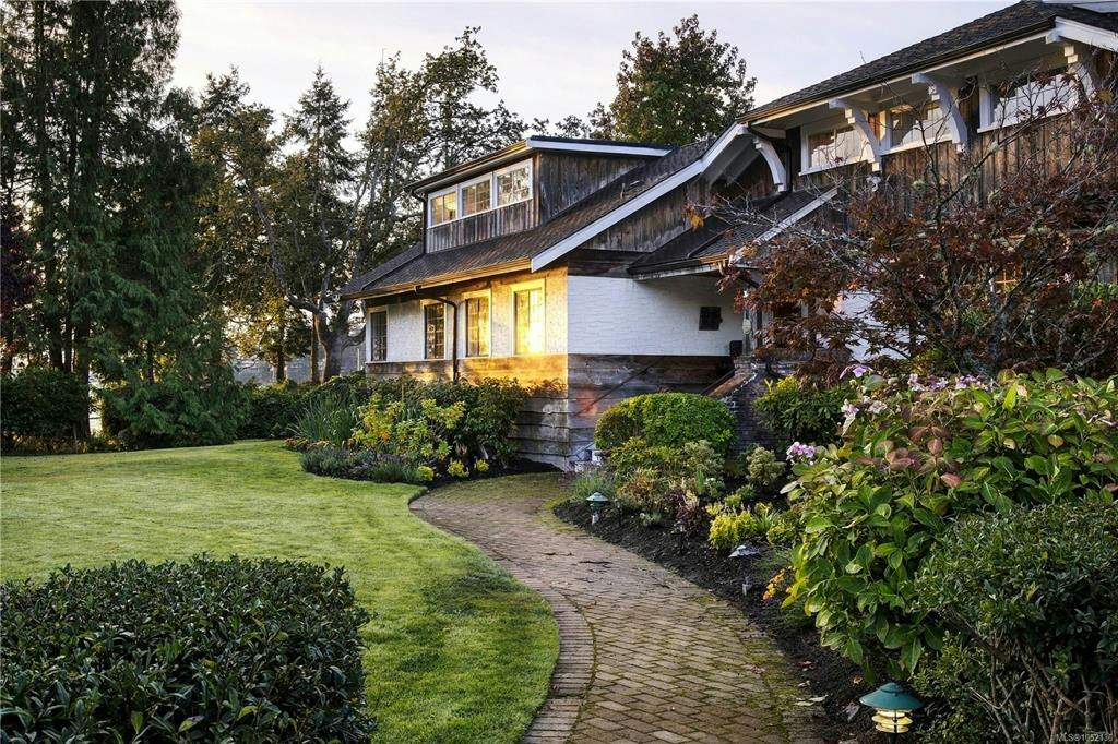 10814 Beach Road, North Saanich, BC, V8L 5H6 - 13