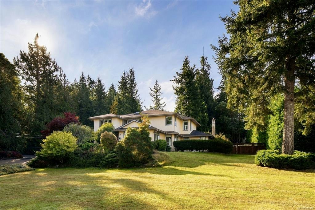11466 Sumac Drive, North Saanich, BC, V8L 5J8