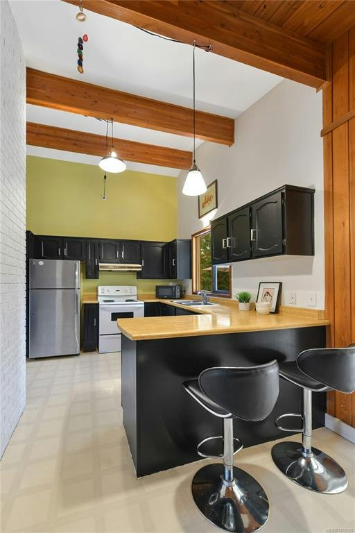 7036 Con Ada Road, Central Saanich, BC, V8M 1E7 - 12