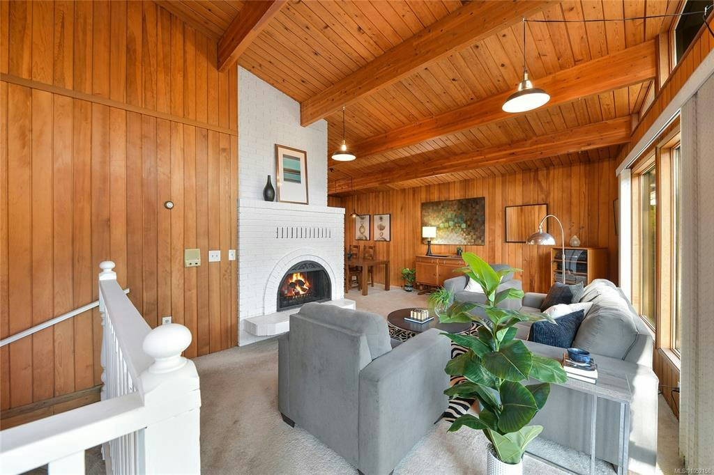 7036 Con Ada Road, Central Saanich, BC, V8M 1E7 - 7