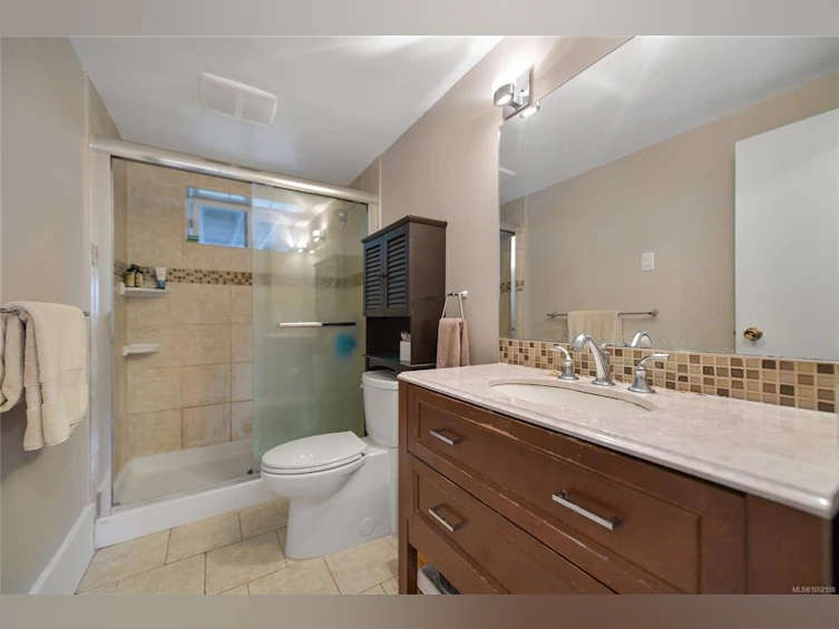 7036 Con Ada Road, Central Saanich, BC, V8M 1E7 - 25